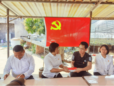 春風送暖意，入企暖民心——臨滄市農業技術推廣站黨支部開展主題黨日活動紀實